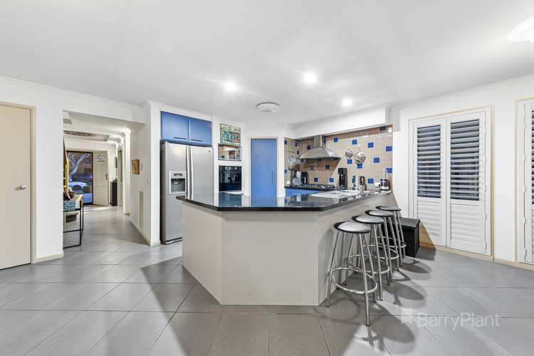 Second view of Homely house listing, 5 Henley Court, Kealba VIC 3021