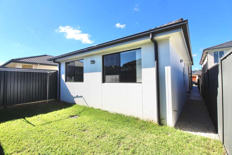 GrannyFlat/15A Gowrie Street, The Ponds NSW 2769