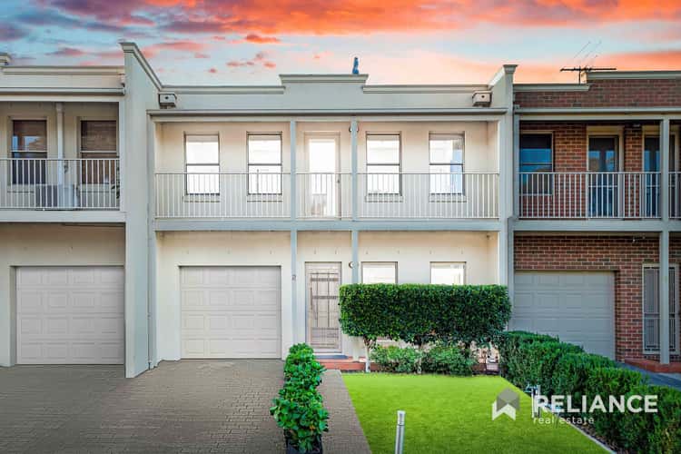 2/14 Mickleton Grove, Point Cook VIC 3030