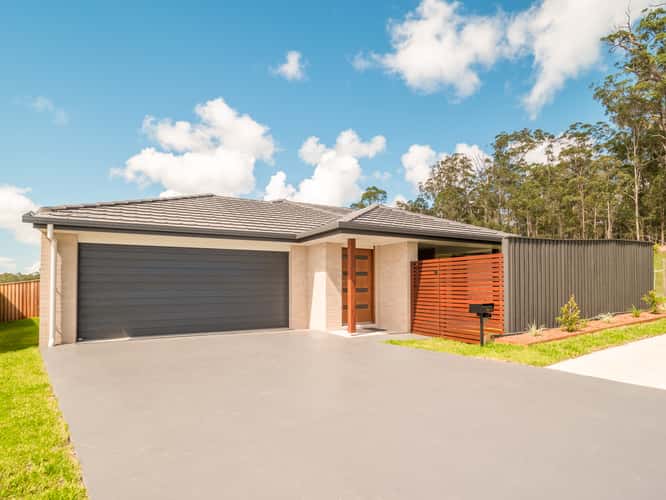 19 Marchment Street, Thrumster NSW 2444