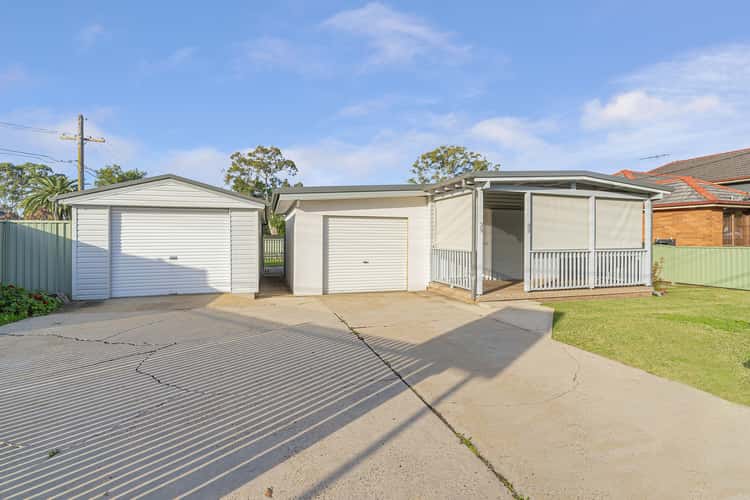 39 Georges Crescent, Georges Hall NSW 2198