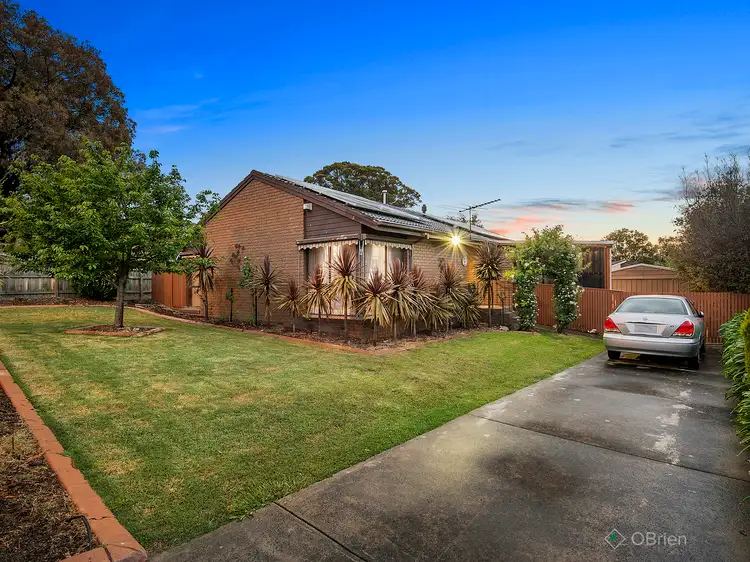 49 Scotsburn Way, Endeavour Hills VIC 3802