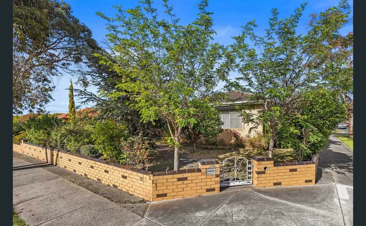 121 Military Rd, Avondale Heights VIC 3034
