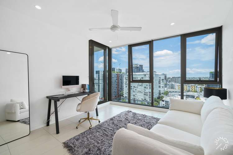 Third view of Homely apartment listing, 1001/24 Stratton Street, Newstead QLD 4006
