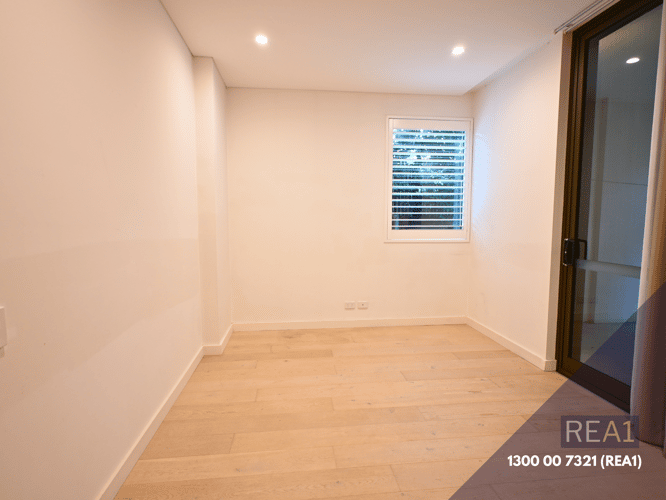 Third view of Homely apartment listing, 2/1 Victoria Street, Roseville NSW 2069