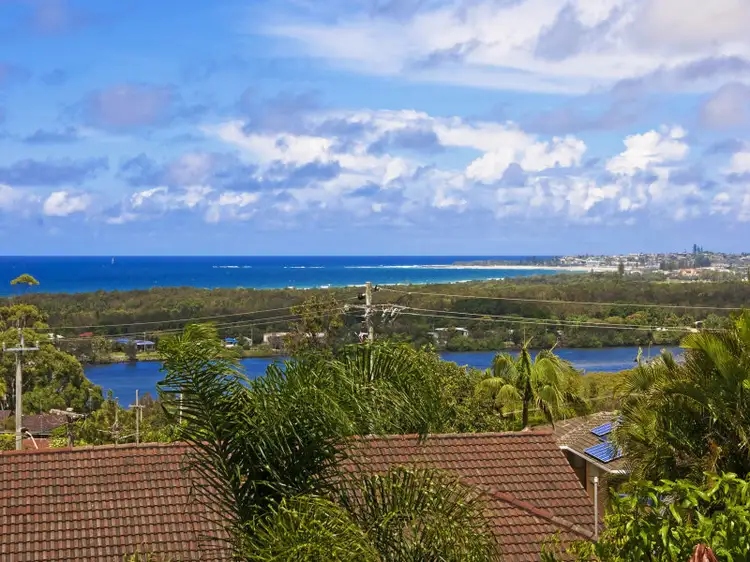 34 Walter Crescent, Banora Point NSW 2486