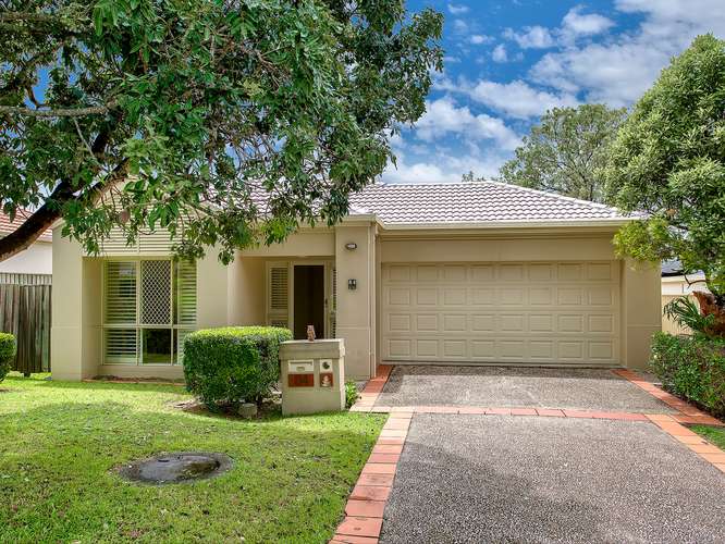 84 Flame Tree Crescent, Carindale QLD 4152