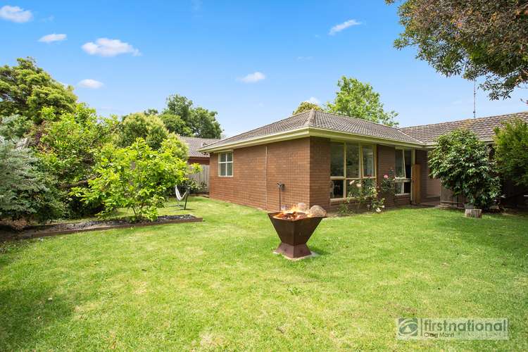 4 Deanswood Drive, Somerville VIC 3912