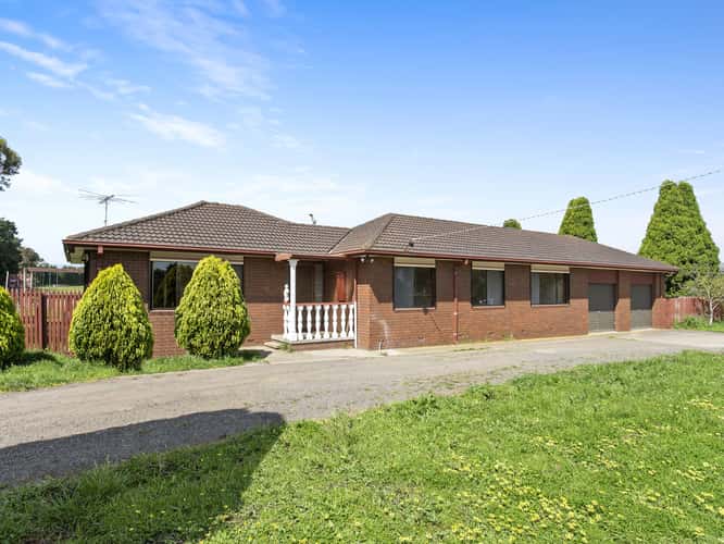 740 Anakie Rd, Lovely Banks VIC 3213