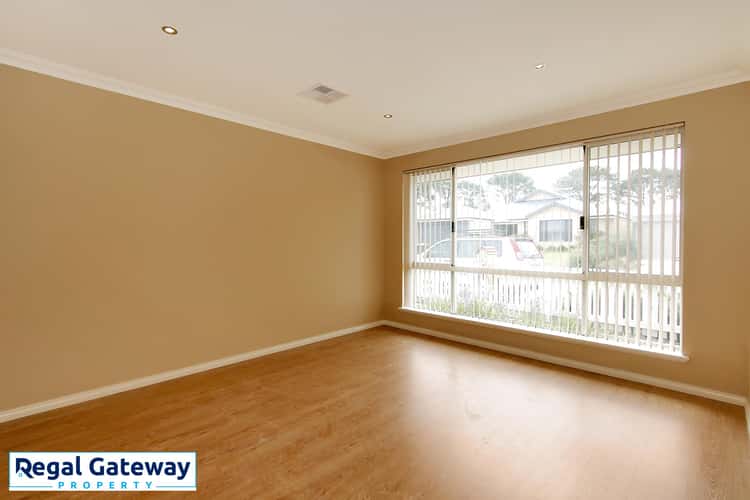Fifth view of Homely house listing, 3 Aromatic Crescent, Atwell WA 6164