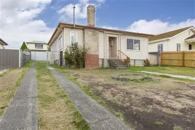 10 Laguna Place, Derwent Park TAS 7009