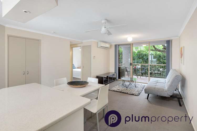 15/15 Clarence Road, Indooroopilly QLD 4068