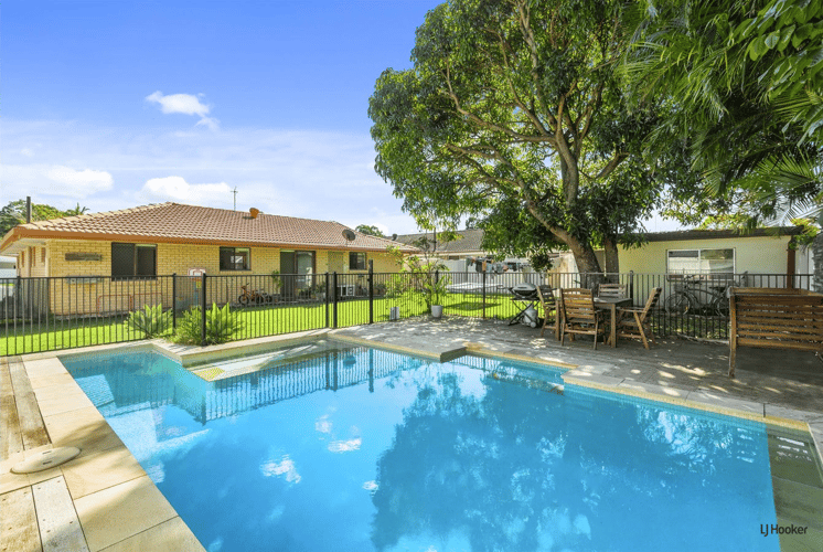 7 Ling Place, Palm Beach QLD 4221