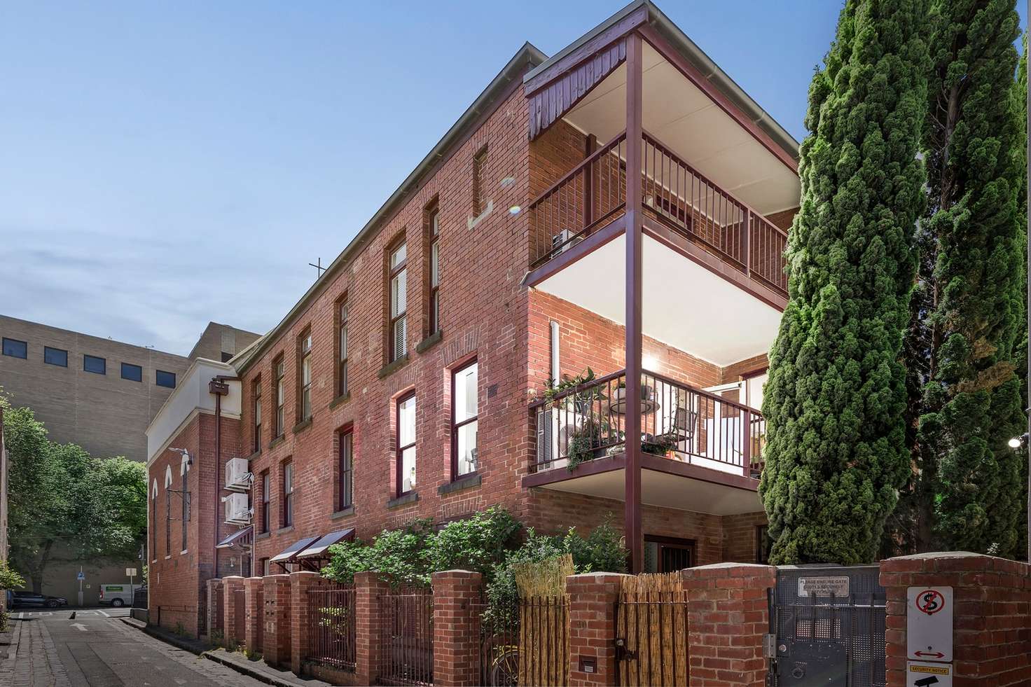 Main view of Homely apartment listing, 2/42 Grattan Place, Carlton VIC 3053