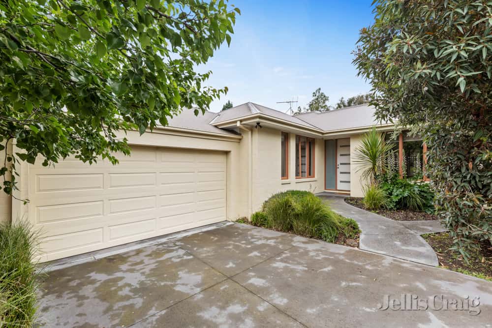 Main view of Homely unit listing, 3/219 Mountain View Road, Greensborough VIC 3088