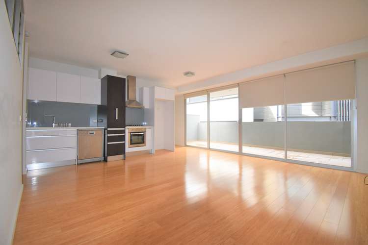 Third view of Homely apartment listing, 6/6 Sturt Street, Essendon VIC 3040
