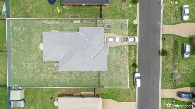 Second view of Homely house listing, 12 Lara Avenue, Armidale NSW 2350