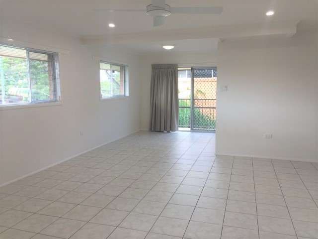 Second view of Homely unit listing, 3/10 Kalyan St, Chevron Island QLD 4217