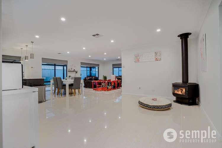 Fifth view of Homely house listing, 58 Princeton Circuit, Aubin Grove WA 6164