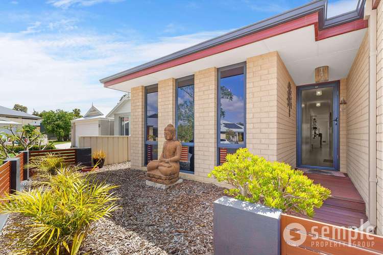 Second view of Homely house listing, 40 Twilight Mews, Aubin Grove WA 6164