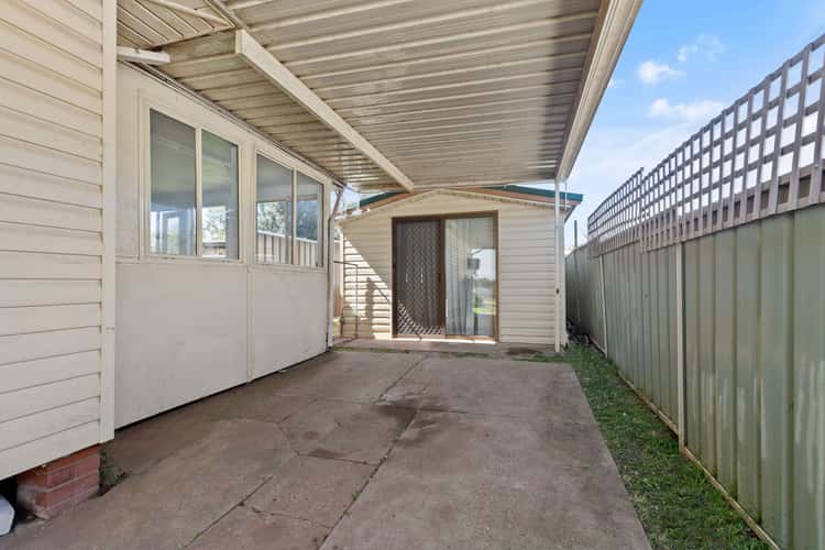 17A Finisterre Avenue, Whalan NSW 2770