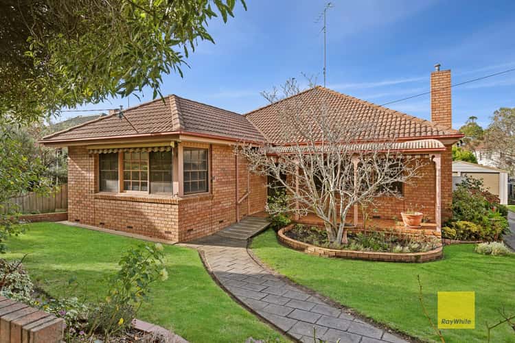 27 South Valley Road, Highton VIC 3216