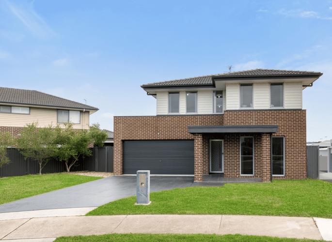 9 Treeview Place, Glenmore Park NSW 2745