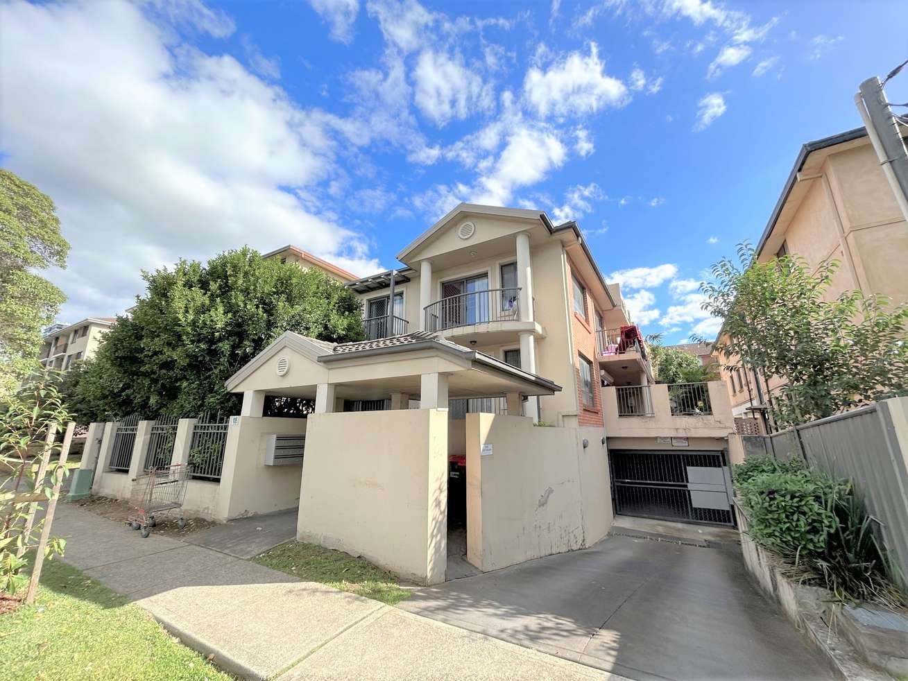 Main view of Homely unit listing, 6/105 Castlereagh St, Liverpool NSW 2170