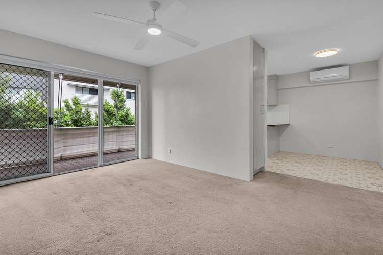 Fourth view of Homely unit listing, 2/17 View Street, Chermside QLD 4032