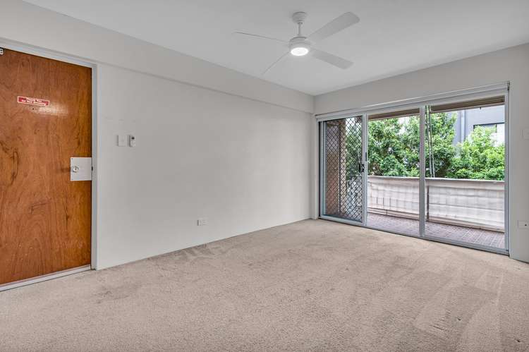 Fifth view of Homely unit listing, 2/17 View Street, Chermside QLD 4032