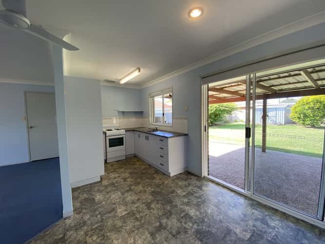 Fourth view of Homely house listing, 4 Glen Court, Point Vernon QLD 4655