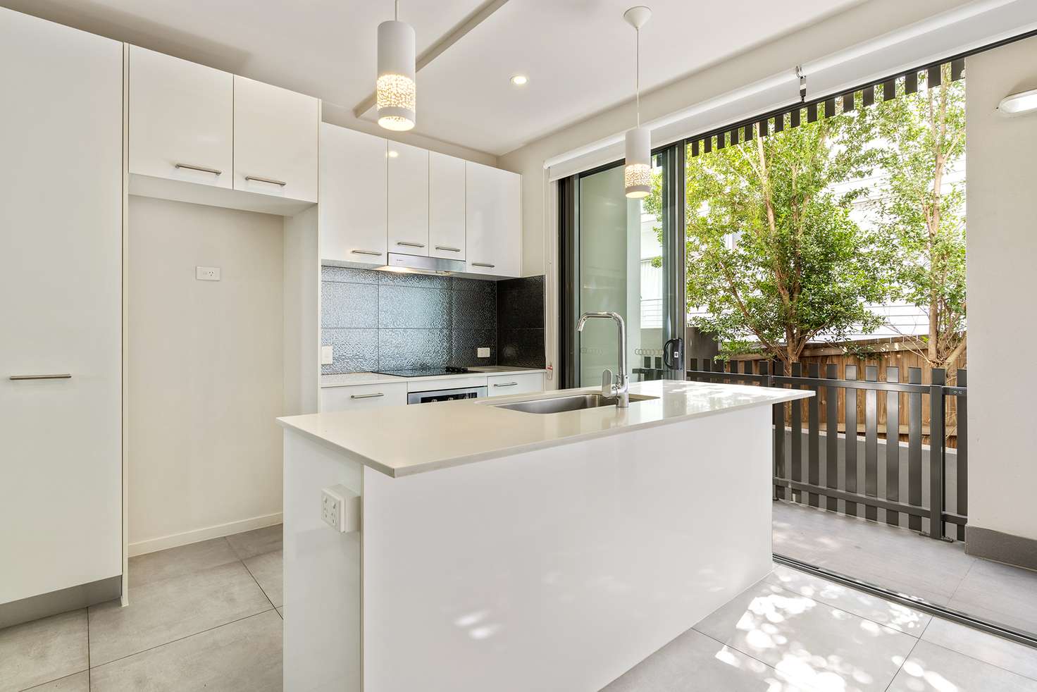 Main view of Homely apartment listing, 4/15 Lytton Road, Bulimba QLD 4171