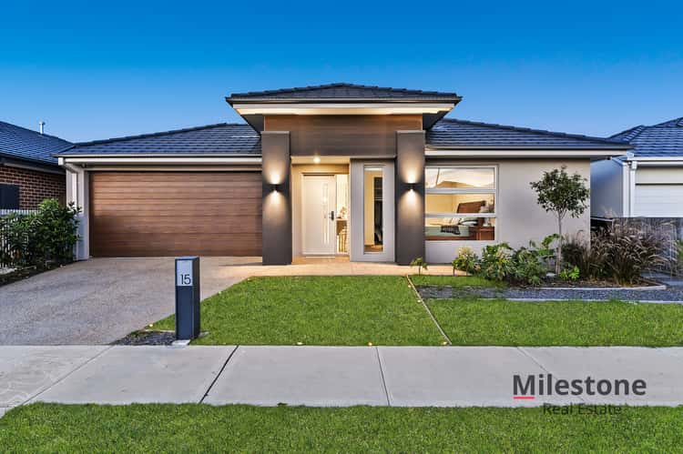 15 Lensing Street, Clyde North VIC 3978