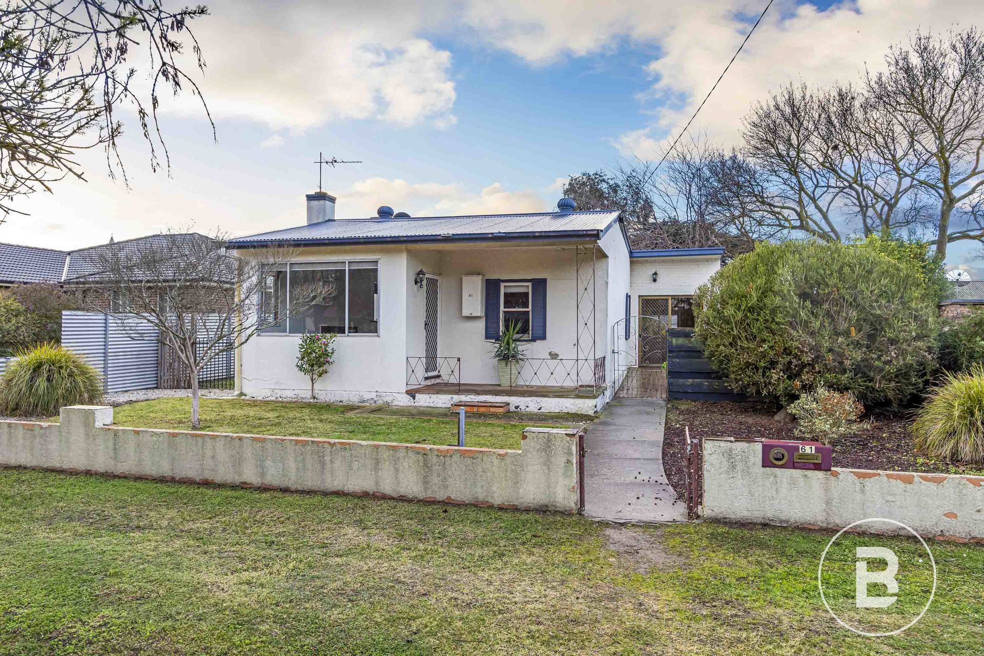 Ararat 3房  CENTRALLY POSITIONED HOME WITH REAR LANE ACCESS