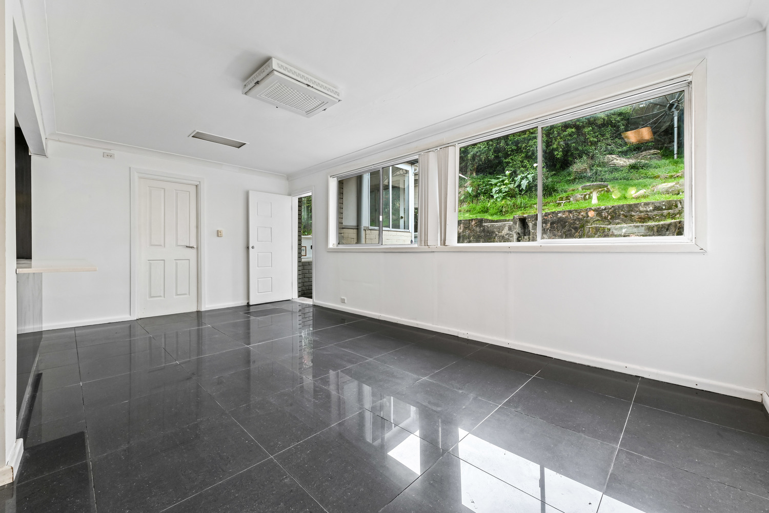 50 Valley Road, Padstow Heights, NSW 2211, 3 chambres, 1 salles de bain, House